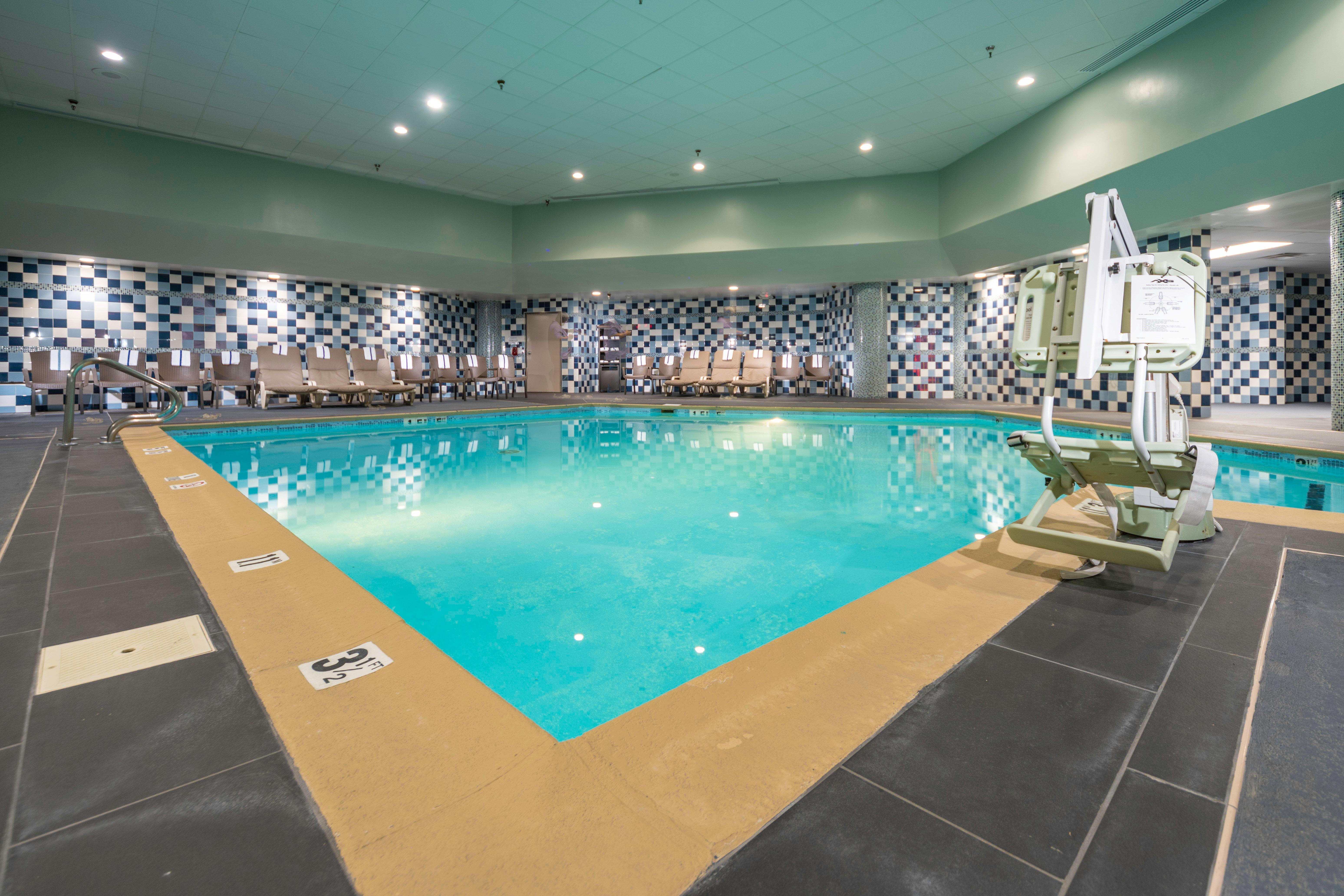 Holiday Inn Louisville East - Hurstbourne By Ihg Exterior photo