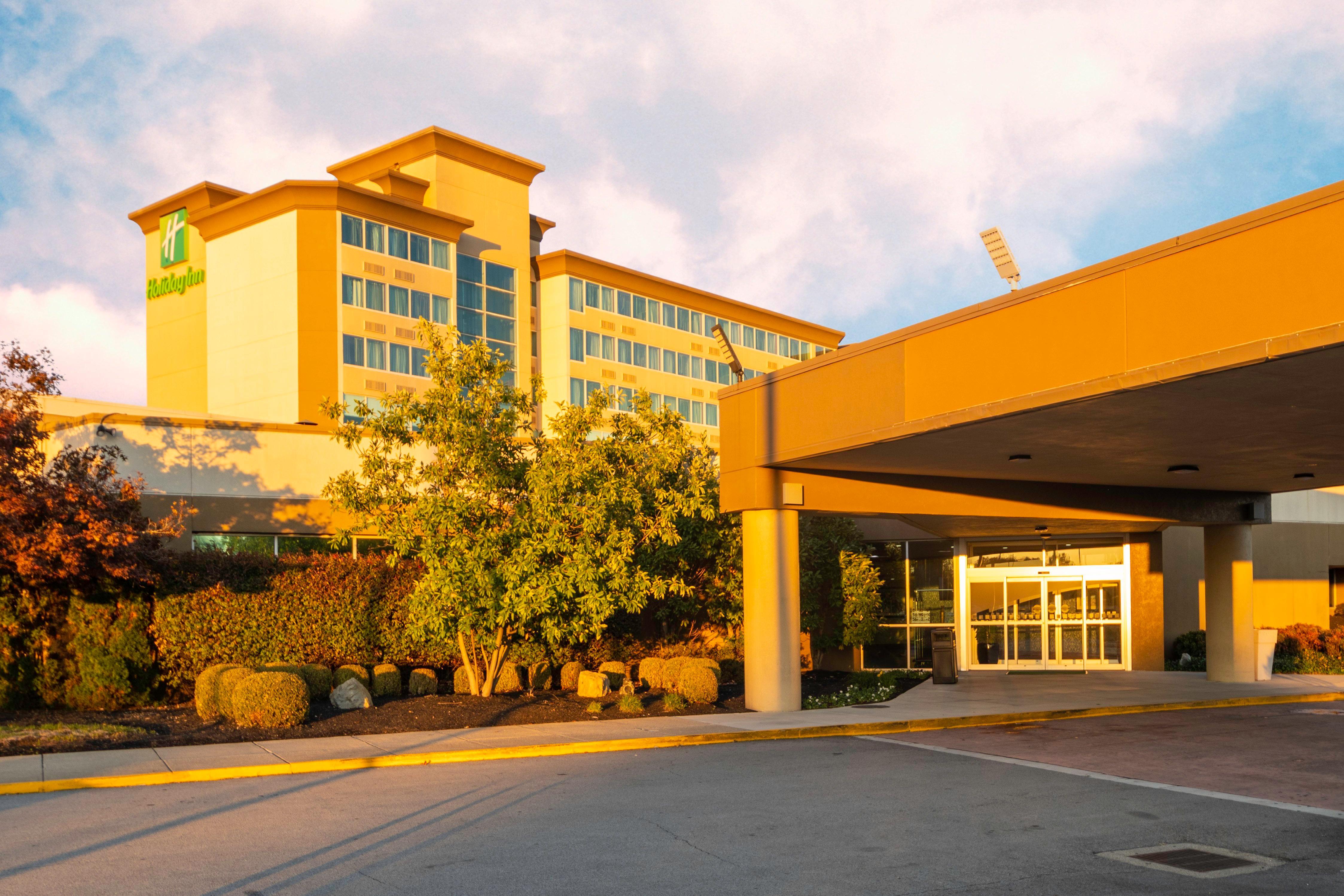Holiday Inn Louisville East - Hurstbourne By Ihg Exterior photo